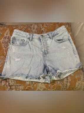 Express Light Wash Distressed Denim Jean Shorts